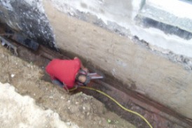 Mauerwerkstrockenlegung im Sägeverfahren